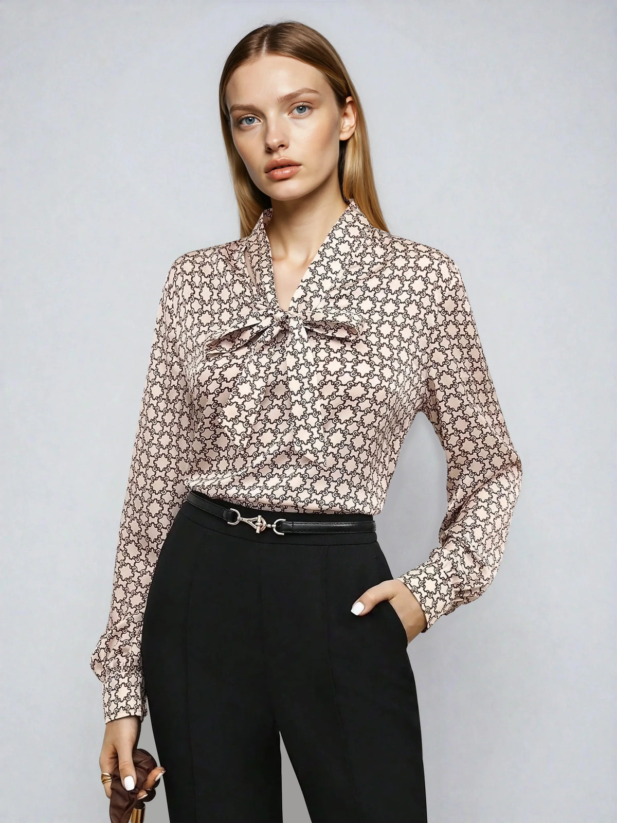Blusa Estampada con Lazo al Cuello