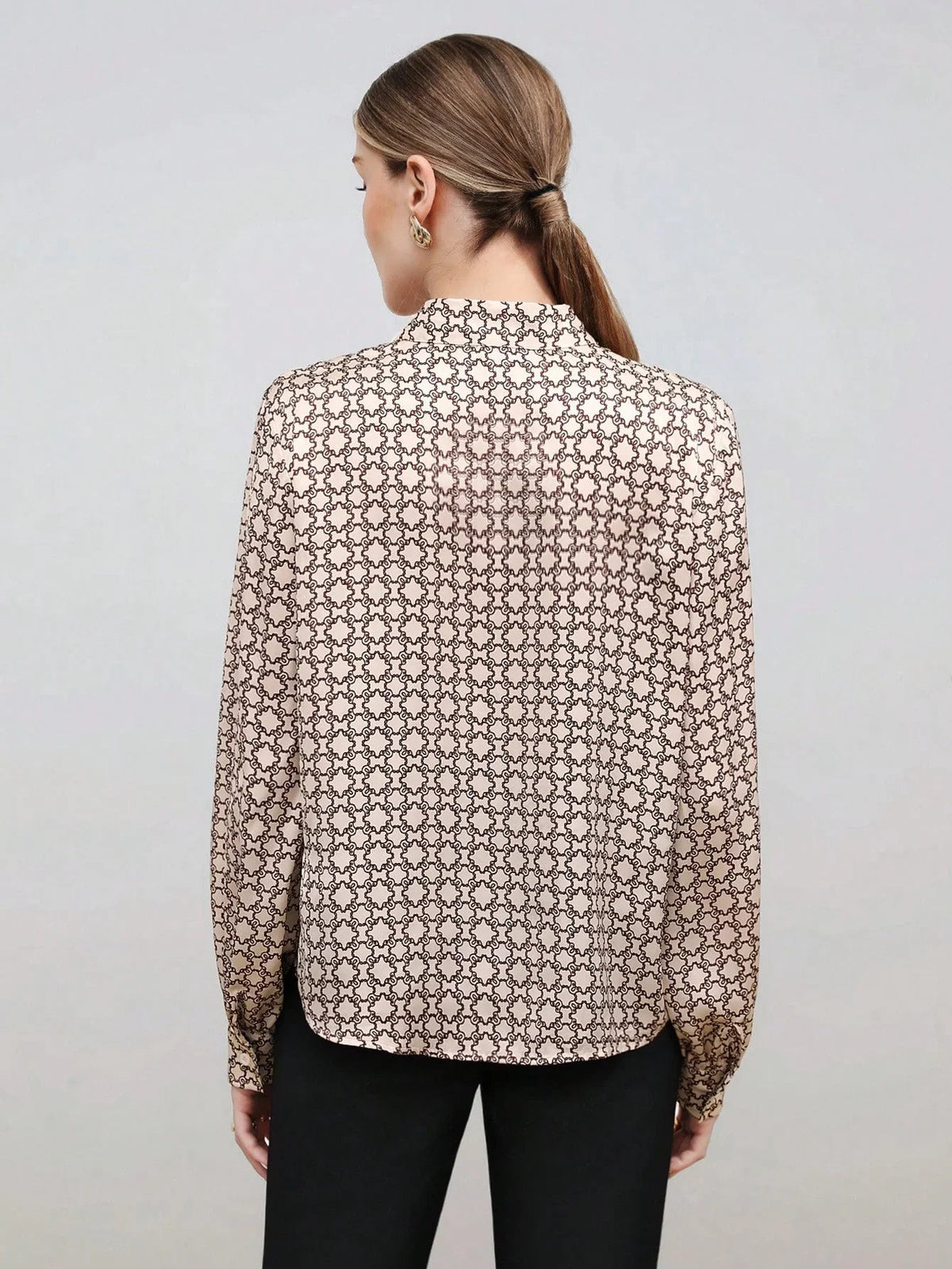 Blusa Estampada con Lazo al Cuello