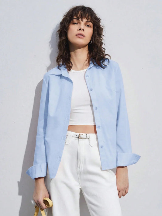 Camisa Azul de Manga Larga con Cuello Vuelto