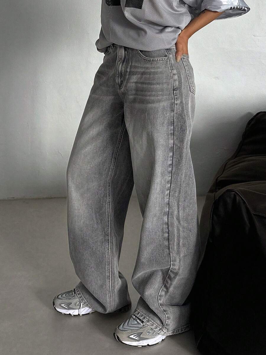 Low-Rise Straight Jeans