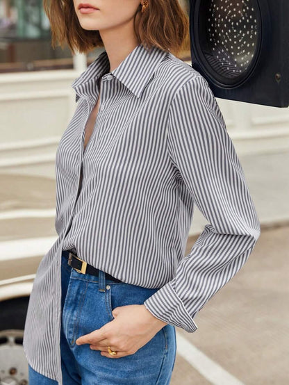 Camicia a righe a maniche lunghe con bottoni