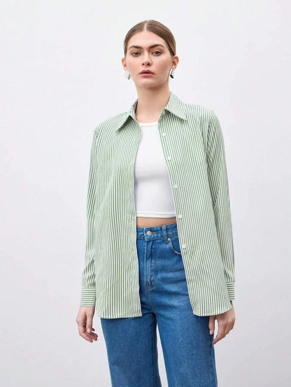 Camicia a righe a maniche lunghe con bottoni