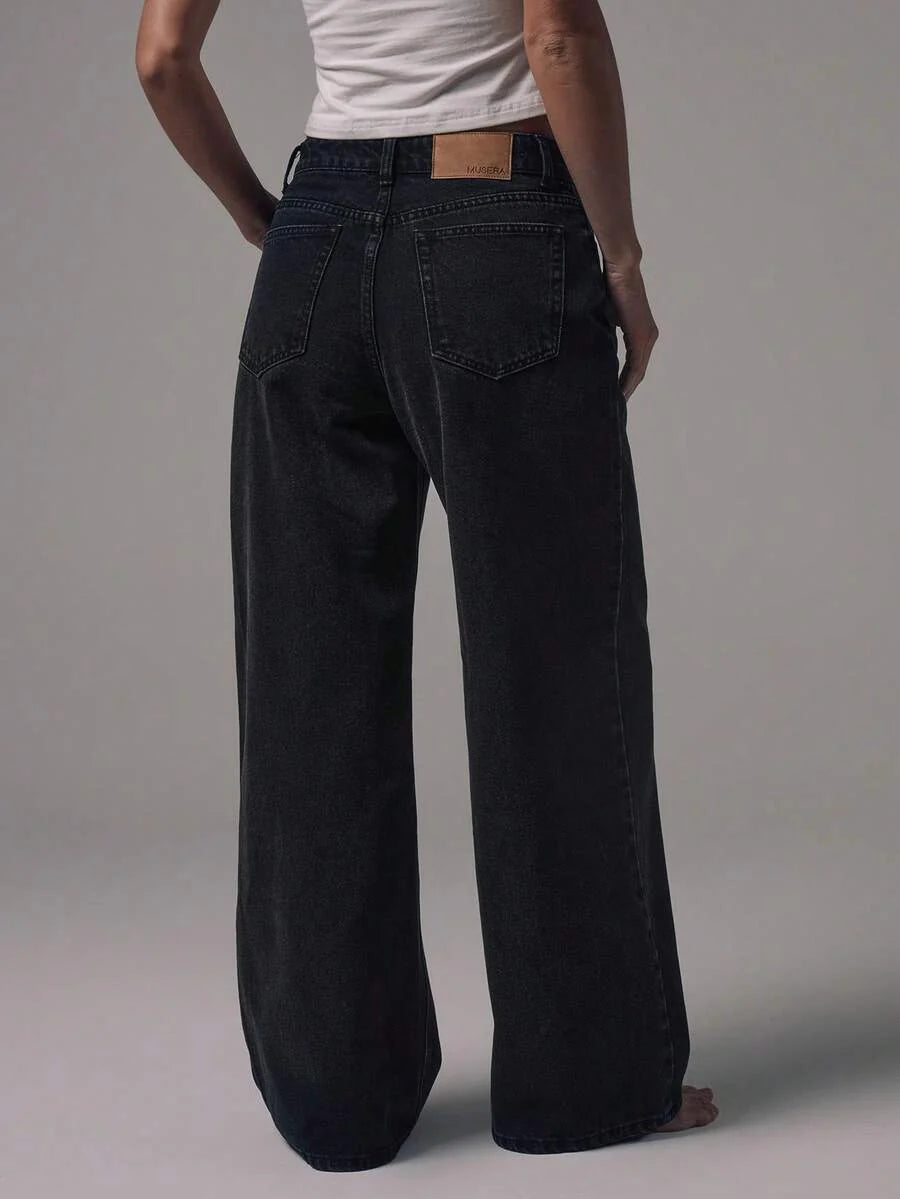Jeans de Pierna Ancha y Tiro Medio con Botones Plateados