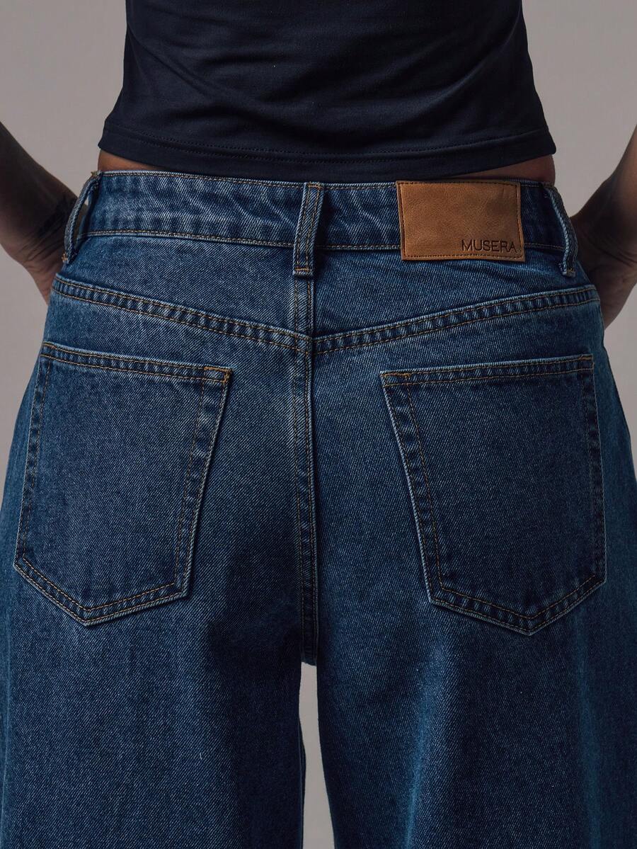 Jeans de Pierna Ancha y Tiro Medio con Botones Plateados