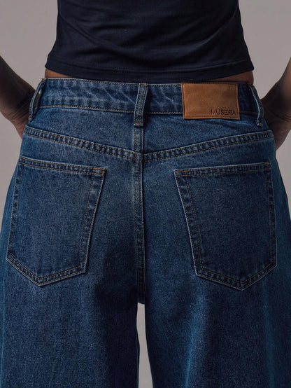 Jeans de Pierna Ancha y Tiro Medio con Botones Plateados