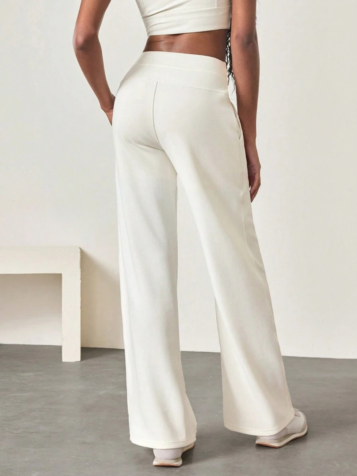 Pantaloni a gamba larga in modal con tasche