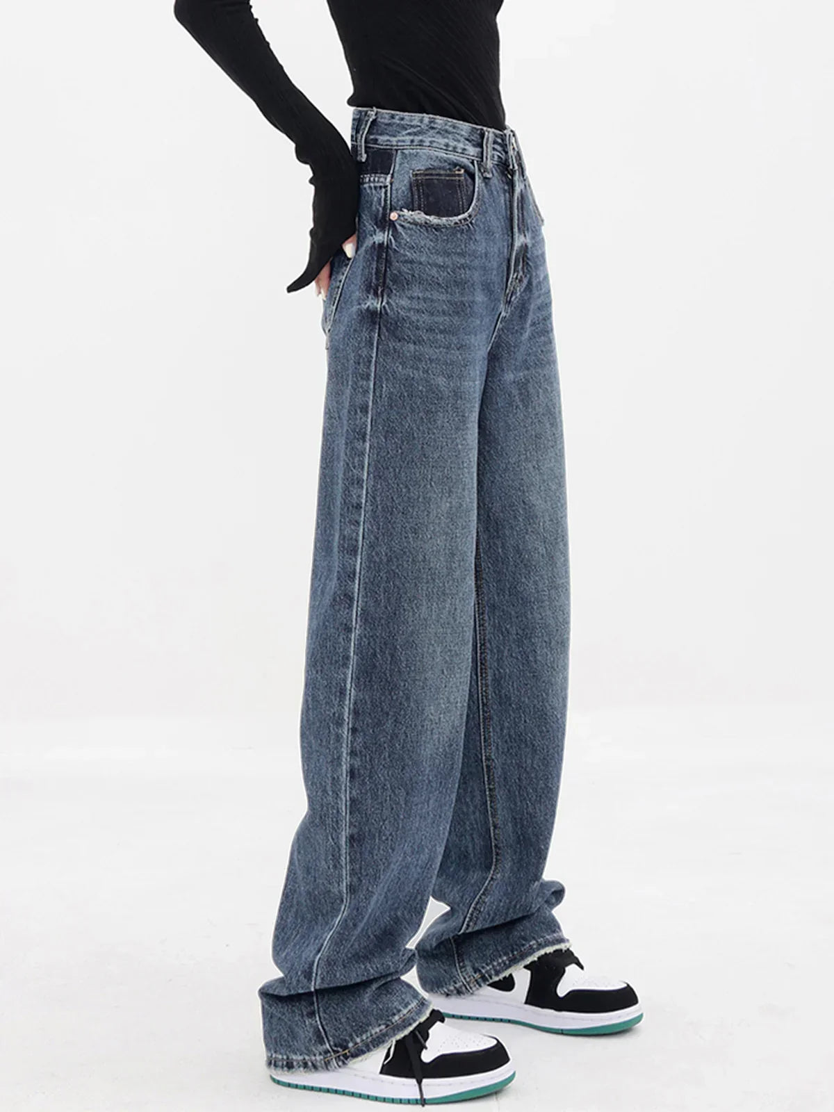 Wide-Leg Boyfriend Jeans with Patchwork Pockets