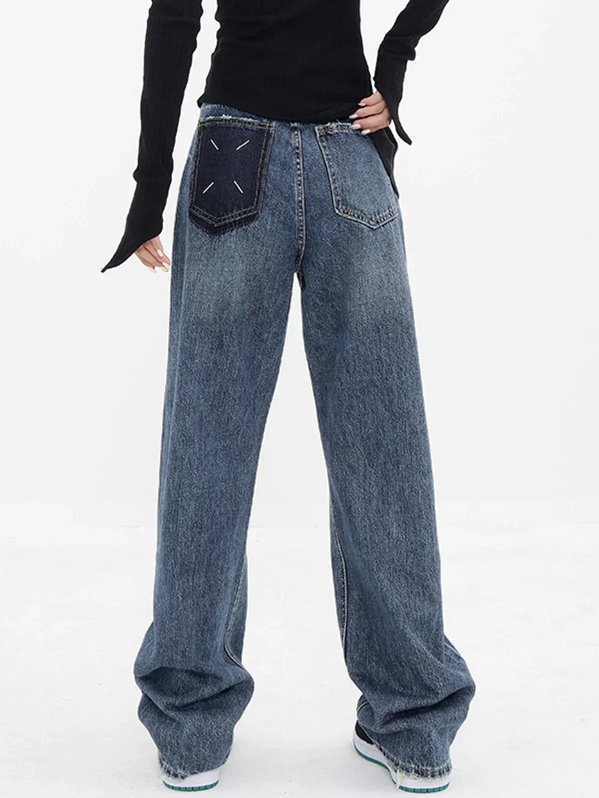 Wide-Leg Boyfriend Jeans with Patchwork Pockets