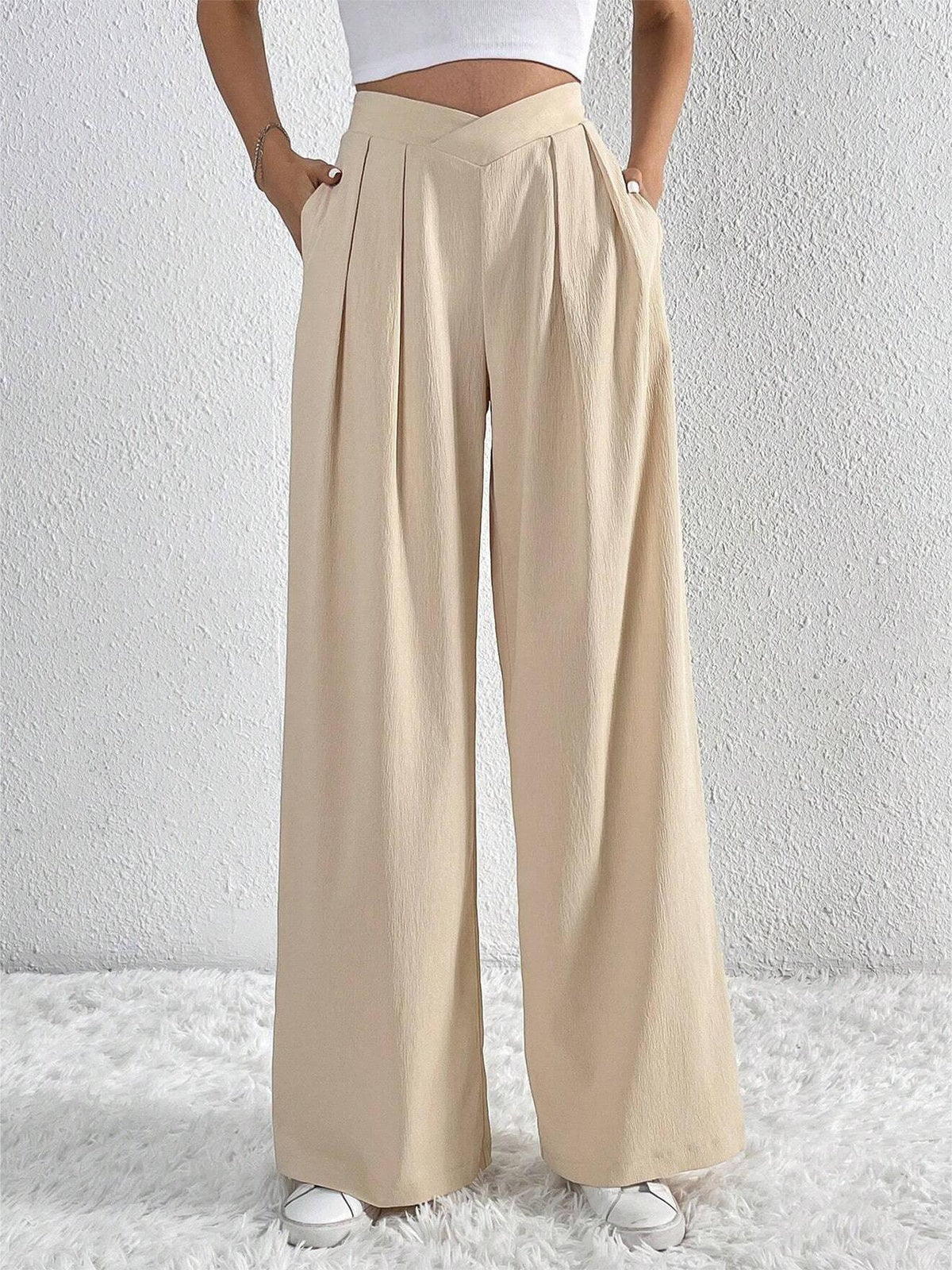 Pantalón de Pierna Ancha con Pliegues Estilo Old Money