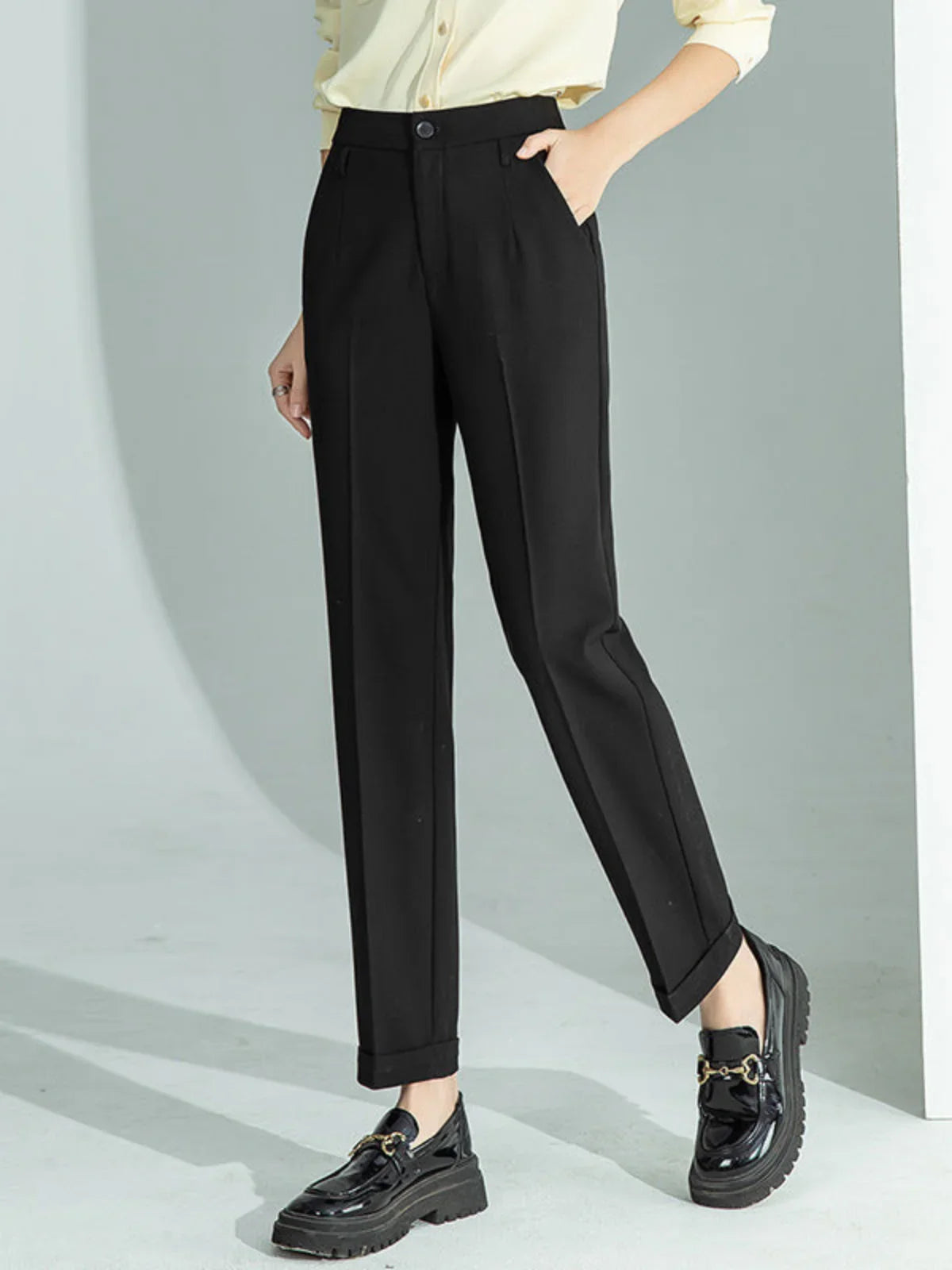 Pantaloni da lavoro ampi con pieghe