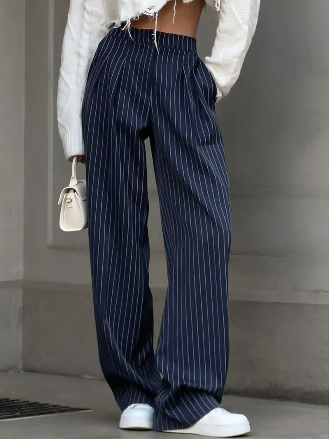 Pantalón de Vestir de Raya Diplomática con Pliegues