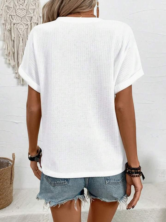 Top Abotonado con Cuello en V y Manga Murciélago