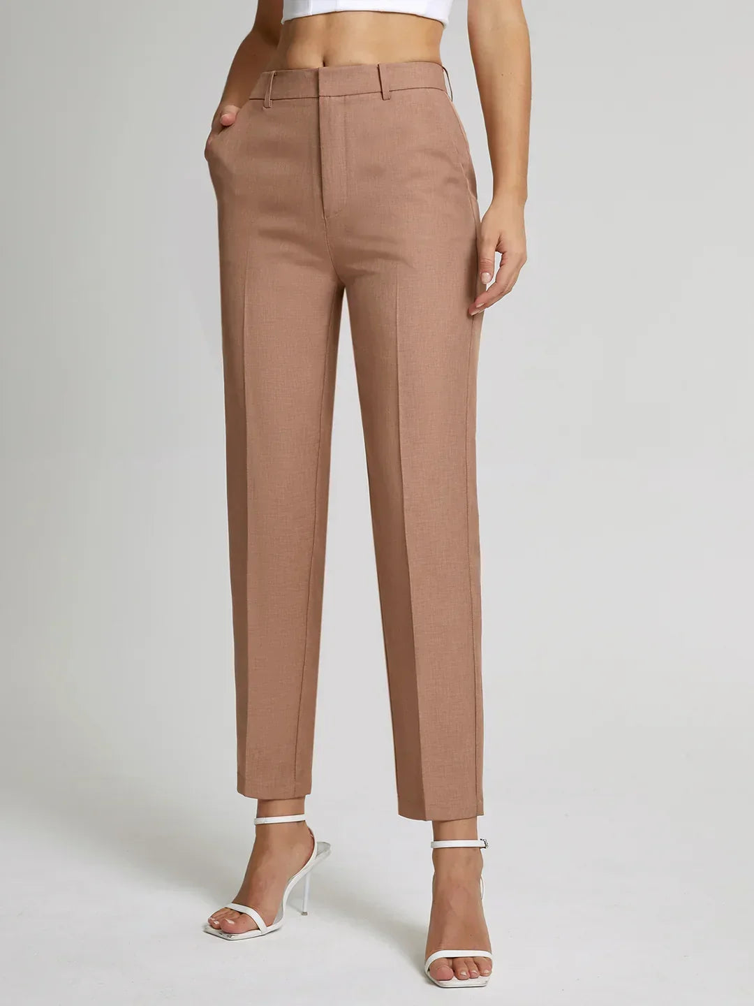 Pantalón Tobillero de Corte Sastre