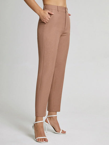 Pantalón Tobillero de Corte Sastre