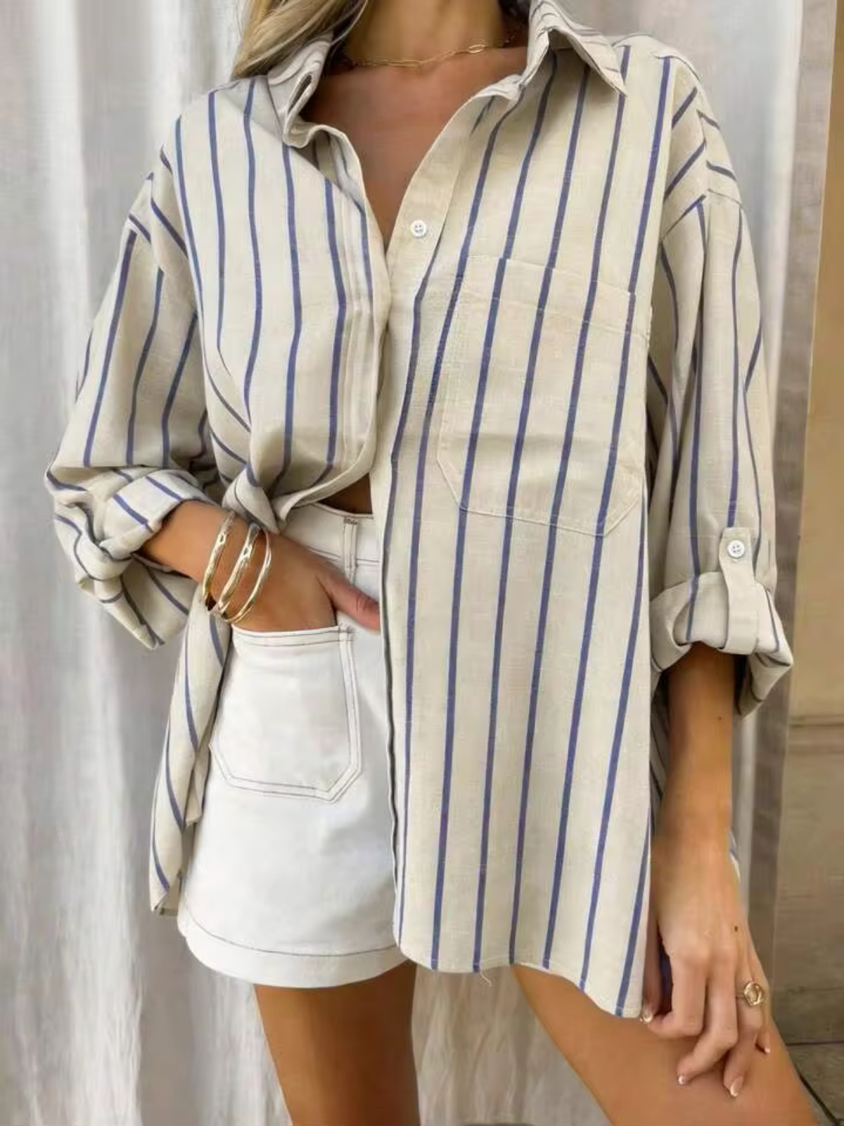 Camisa Oversize de Rayas Crema y Azul