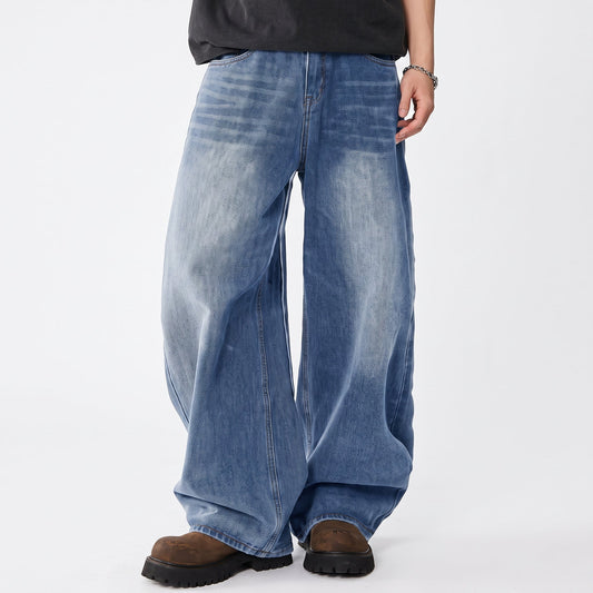 Jeans larghi in stile urbano