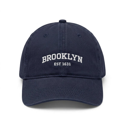Cappellino in cotone ricamato