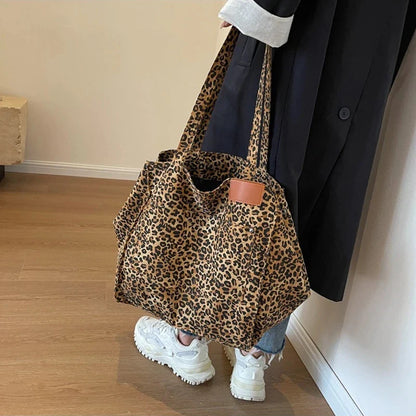 MÓNICA | BOLSO TOTE ESTAMPADO LEOPARDO