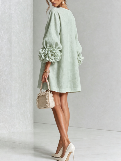Mini Vestido Floral Blanco con Botones y Mangas Floreadas