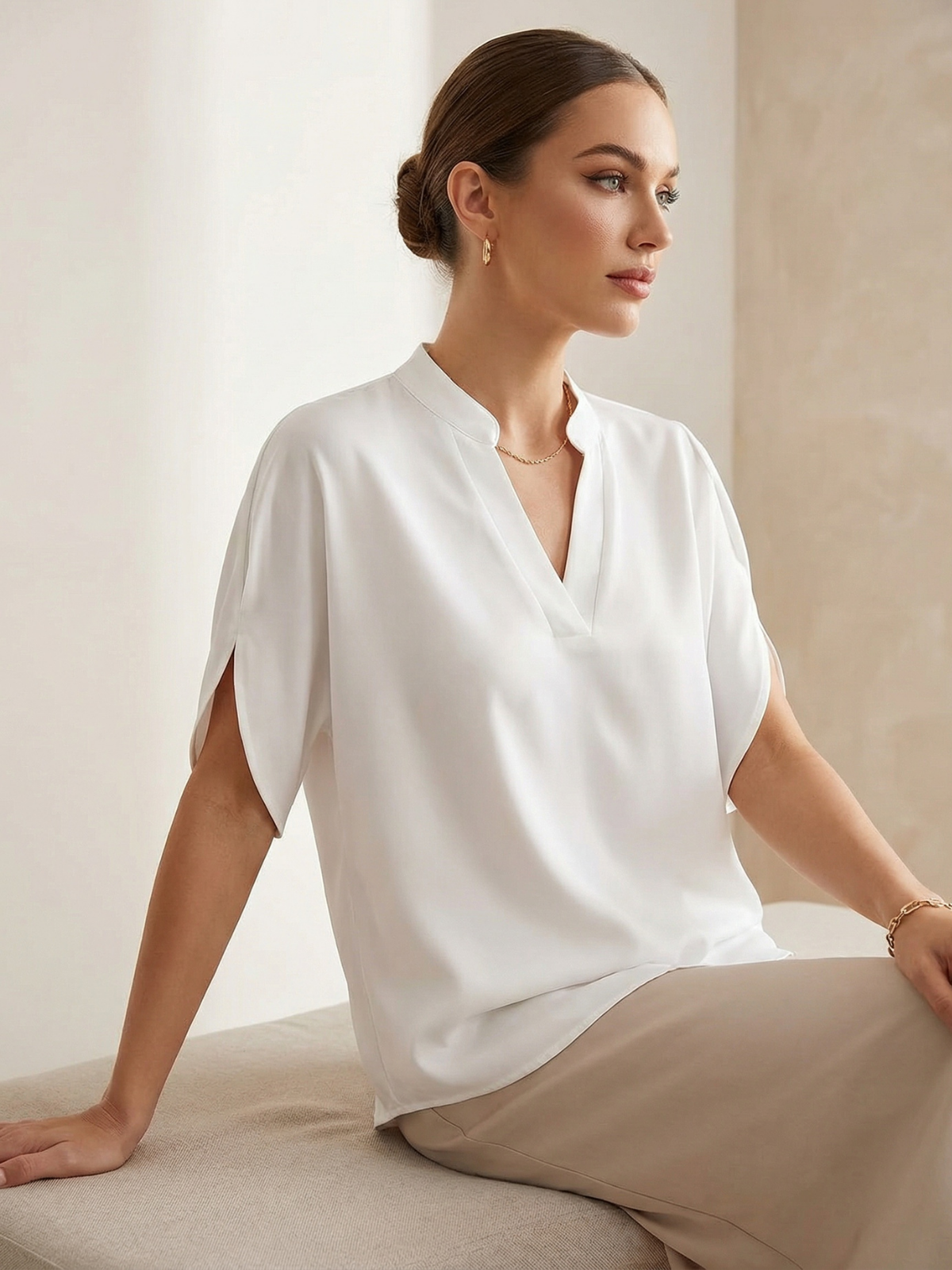 Top casual in chiffon con scollo rotondo