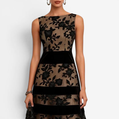 Pria | Vestido Midi de Encaje Floral