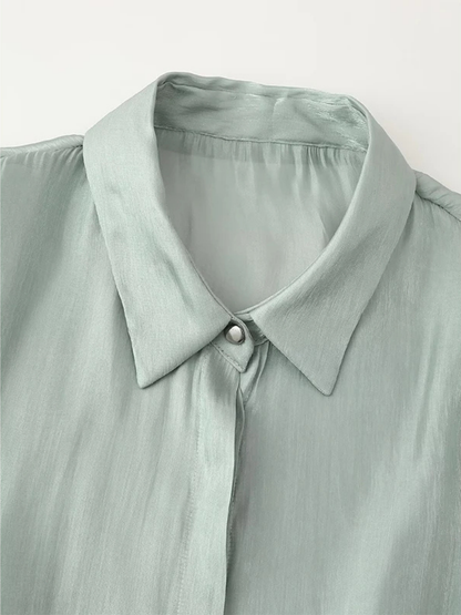 Blusa Semitransparente con Cuello de Solapa
